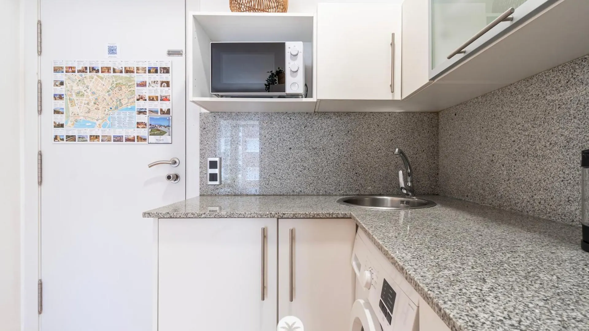 Mediterranean Way - Tarragona Central Apartments Spain